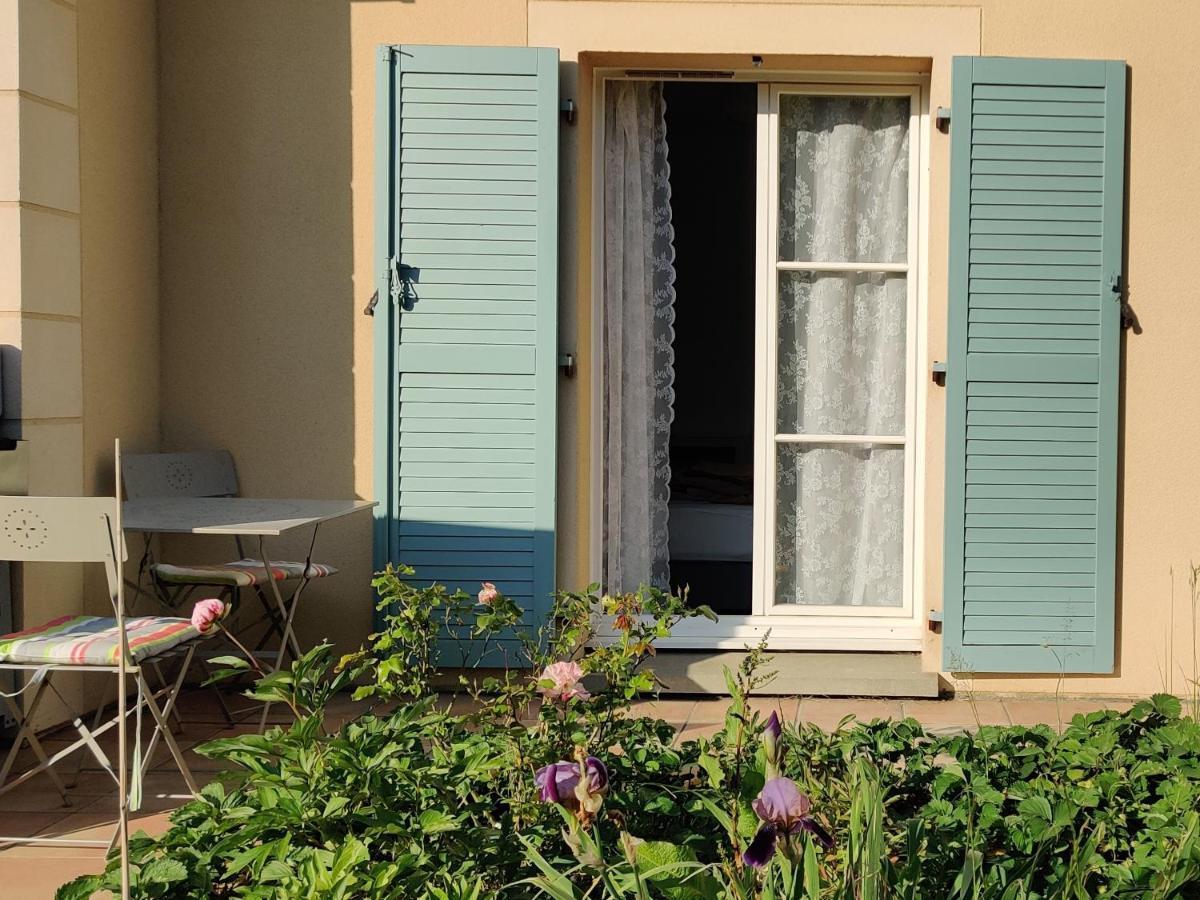 Ocalm Longjumeau Exterior foto